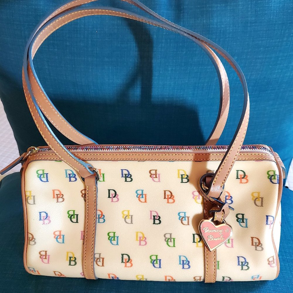 Posh Dooney & Bourke Vanilla Leather Handbag COA